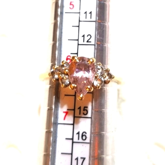 Vintage Jewelry - 𝅺SOLID 14KT Morganite Sapphire Vintage Ring